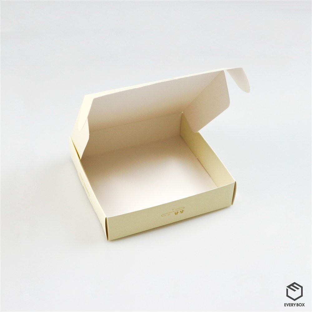 W형 식품지 172 × 164 × 43mm 제작 사례 이미지 1 / 5