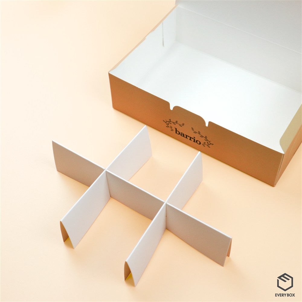 원터치 C형 식품지 220 × 146 × 60mm 제작 사례 이미지 1 / 8