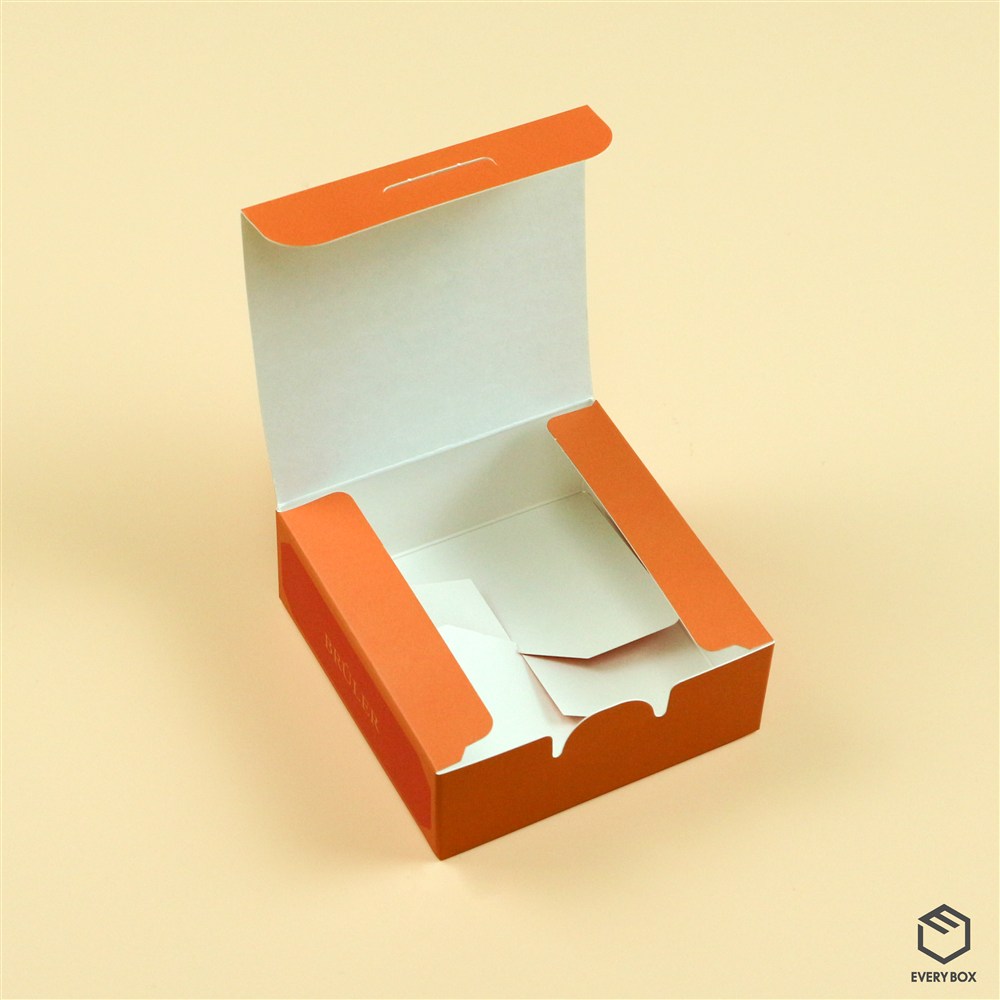 원터치 A형 식품지 100 × 100 × 40mm 제작 사례 이미지 1 / 5
